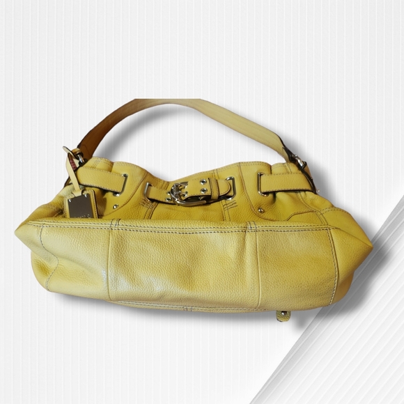 **TIGNANELLO** yellow leather shoulder bag with built-in wallet. - Picture 3 of 14